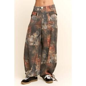 BRAND NEW DAVI & DANI Wide Leg Painted Print Cargo Pants in Gray, Brown & Rust